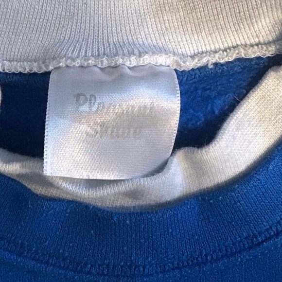 Vintage Blue Cat Snowflake Sweatshirt Medium Winter Kitten Graphic Pullover 90's - Picture 6 of 8